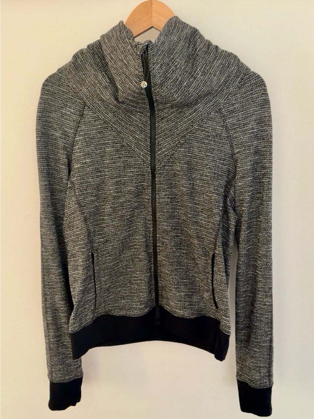 Lululemon Hug It Out Jacket Heathered Black